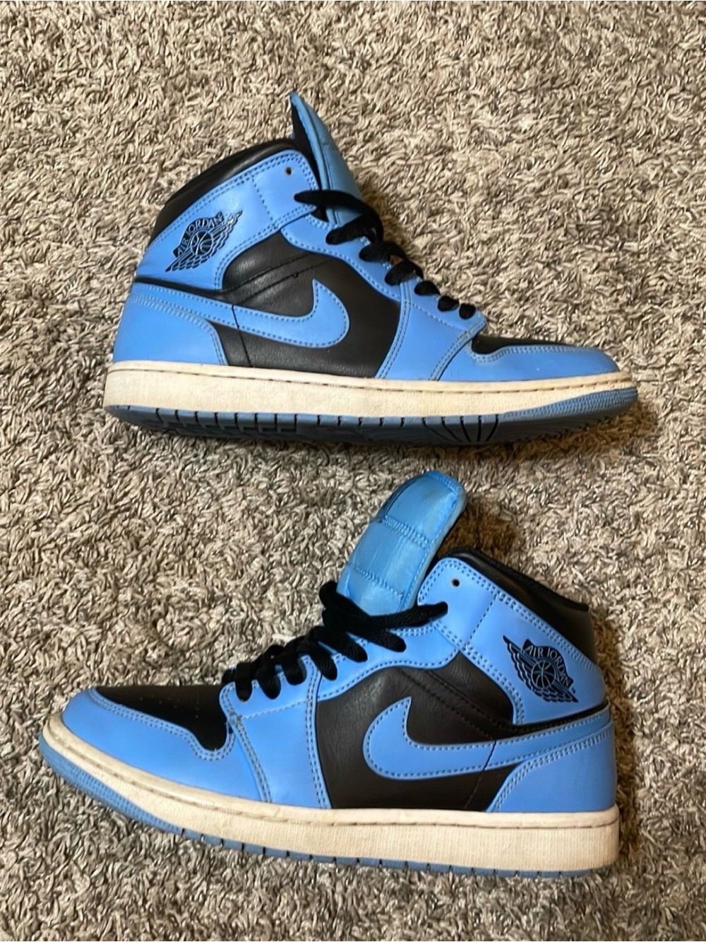Nike mids Sneakers in Blue and Black